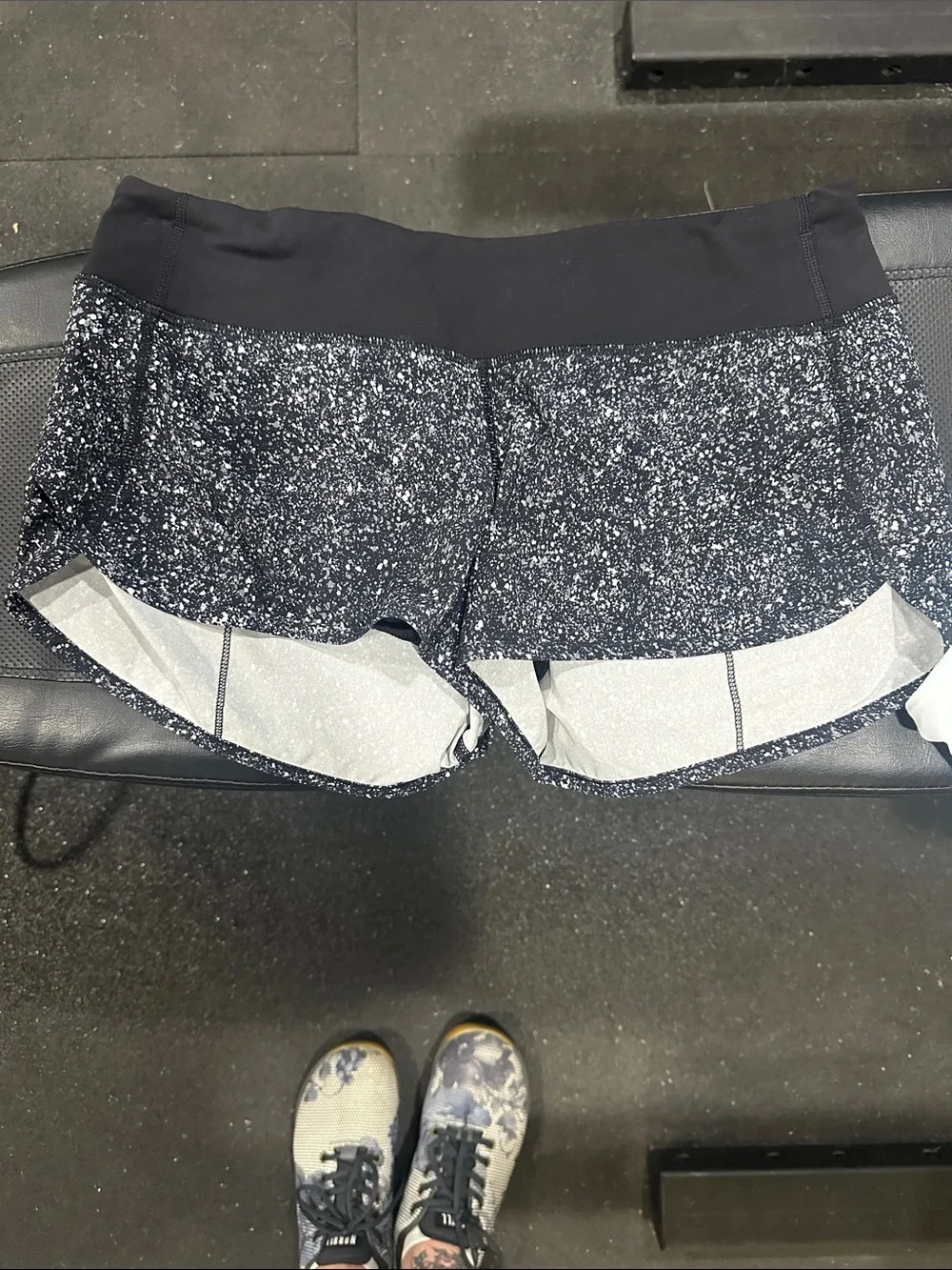 Lululemon speed up shorts size 8